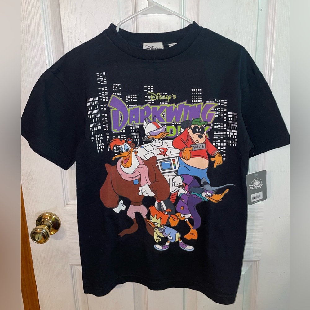 Disney Ducks Collection D23 Darkwing Duck Black Mens T-shirt  Small NWT